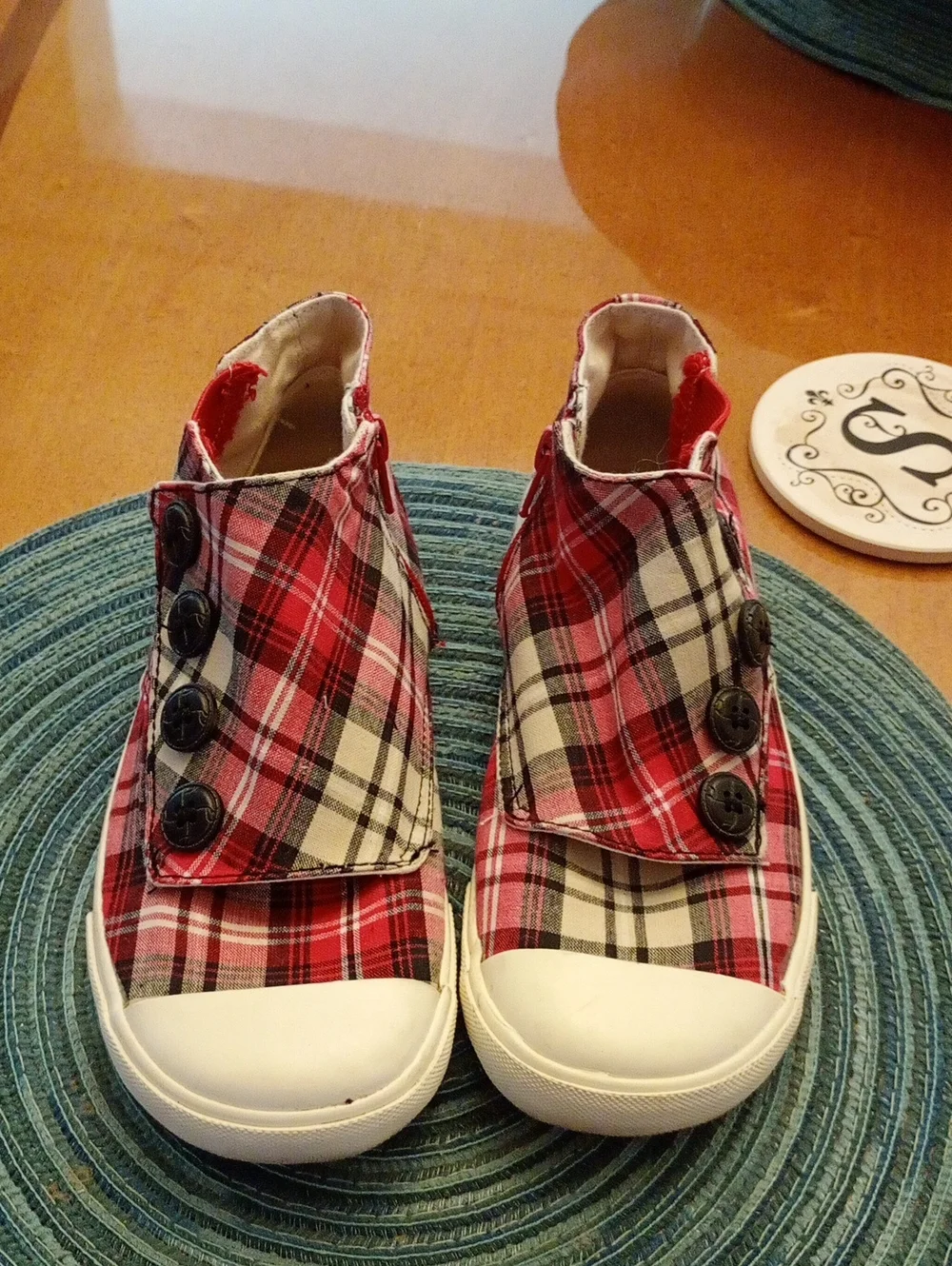 Vintage BC Footwear Kids Red Plaid Button-Front Sneakers Sz 3.5